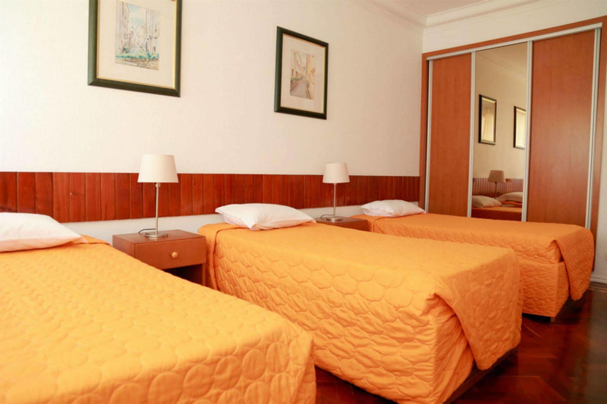 Casa de hóspedes Residencial Mar Dos Acores 2*
