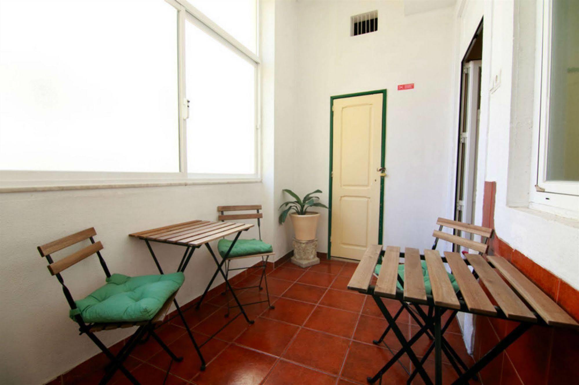 Casa de hóspedes Residencial Mar Dos Acores 2*